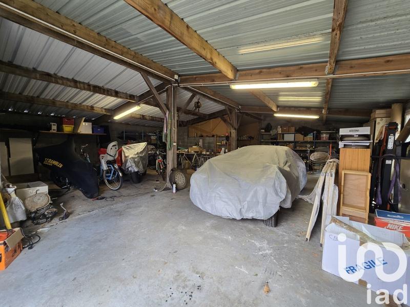 Maison - 208 m² - 9 pièces