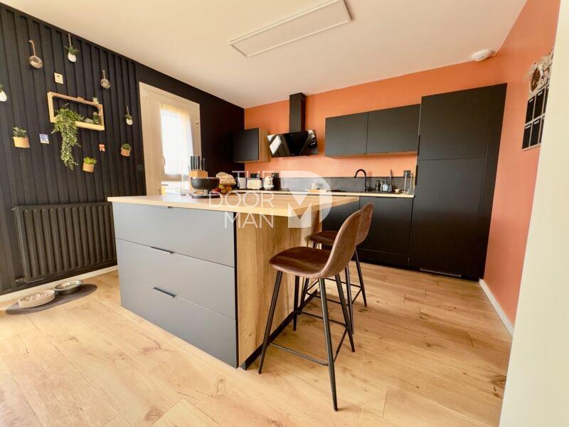 Maison - 89 m² - 5 pièces