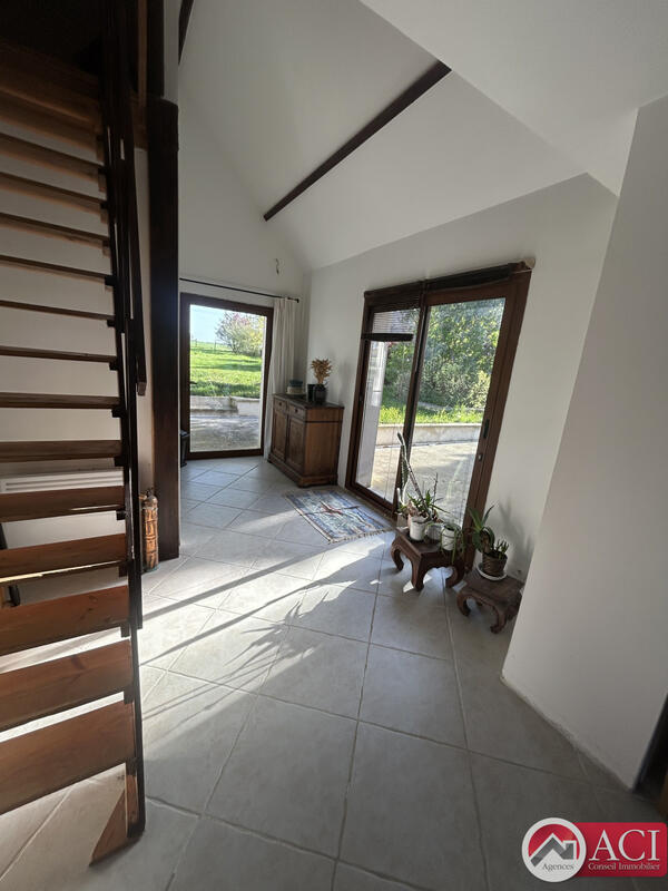 Maison - 139 m² - 5 pièces