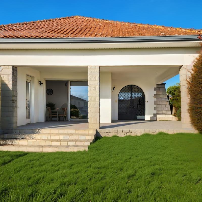 Maison bourgeoise - 250 m² - 7 pièces