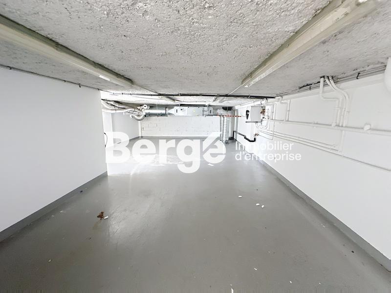 Local commercial - 1 035 m²