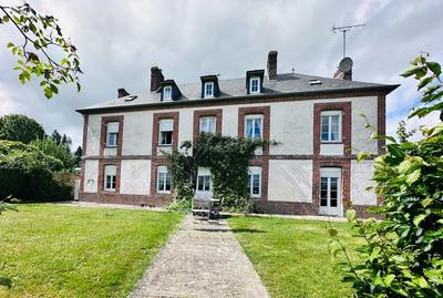 Propriété - 210 m² - 8 pièces