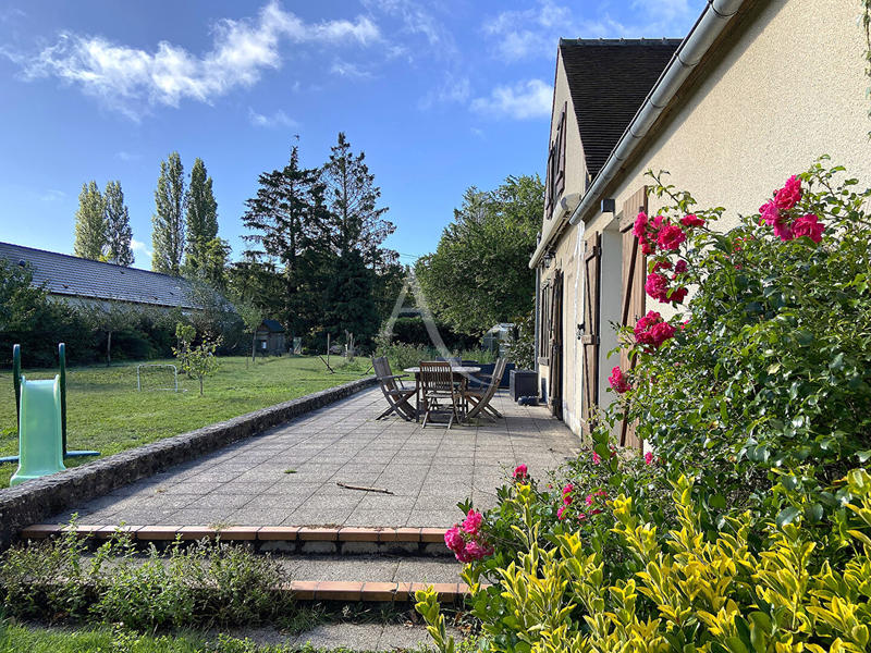 Maison - 216 m² - 7 pièces