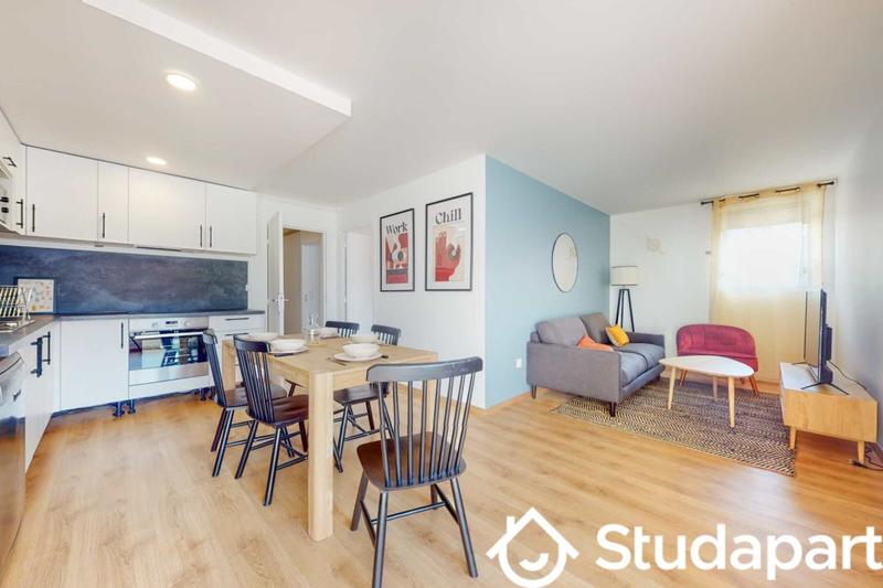 Chambre - 9 m² - 1 pièce