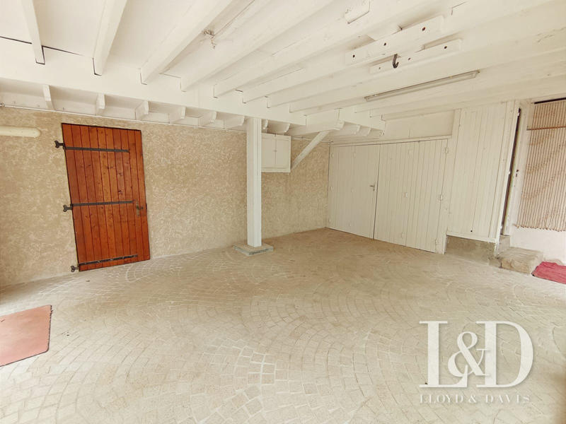 Maison - 224 m² - 9 pièces