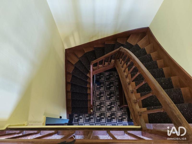 Maison - 235 m² - 5 pièces