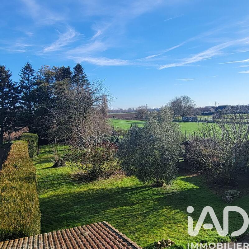 Maison - 227 m² - 6 pièces