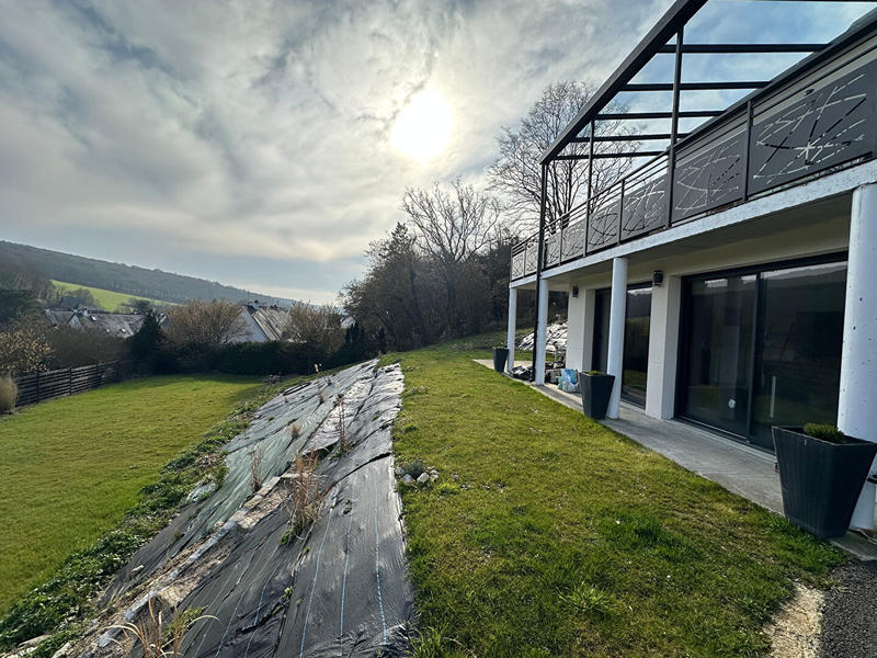 Maison - 380 m² - 7 pièces