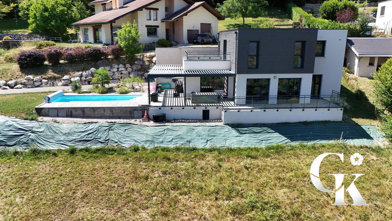 Maison - 160 m² - 6 pièces