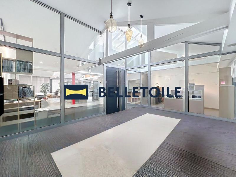 Local commercial - 472 m²