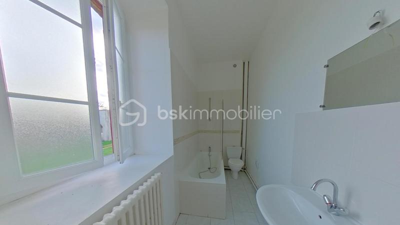 Corps de ferme - 310 m² - 11 pièces