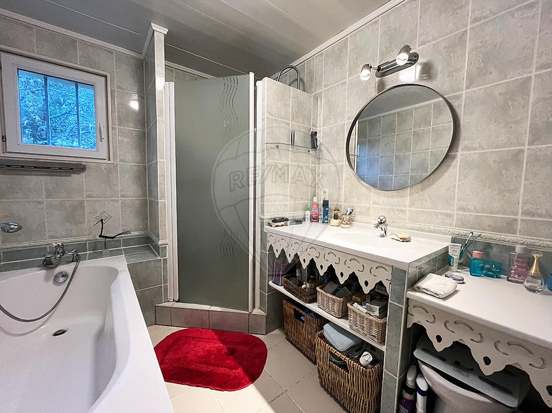 Maison - 157 m² - 6 pièces