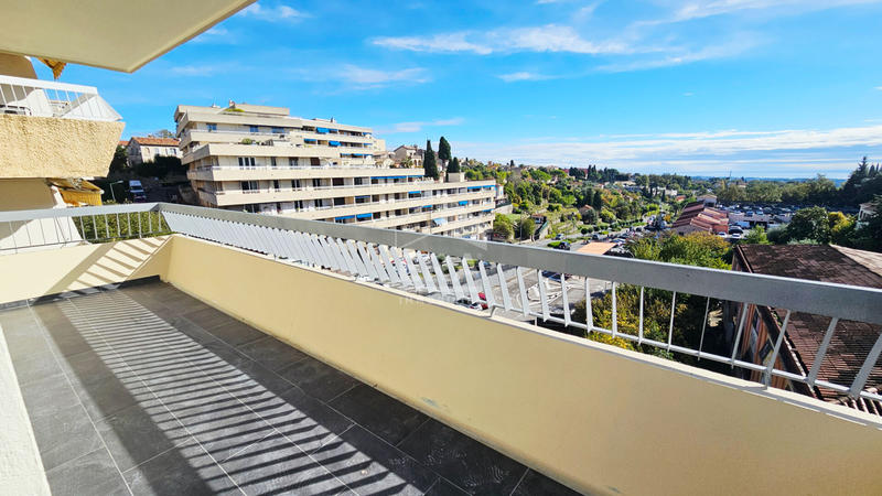 Appartement - 74 m² - 4 pièces