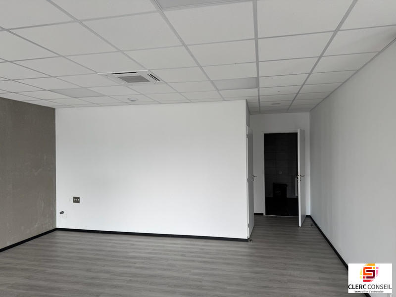 Bureau - 456 m²