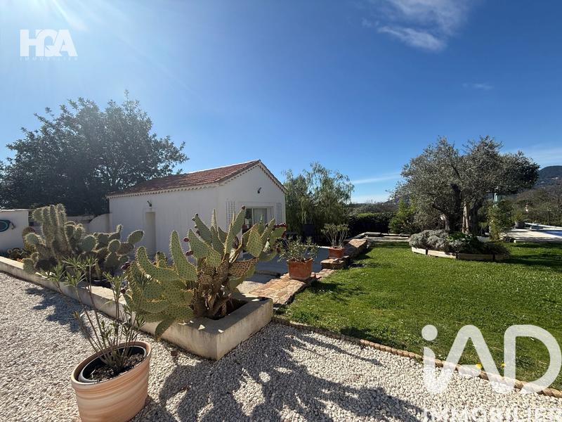 Maison - 165 m² - 8 pièces