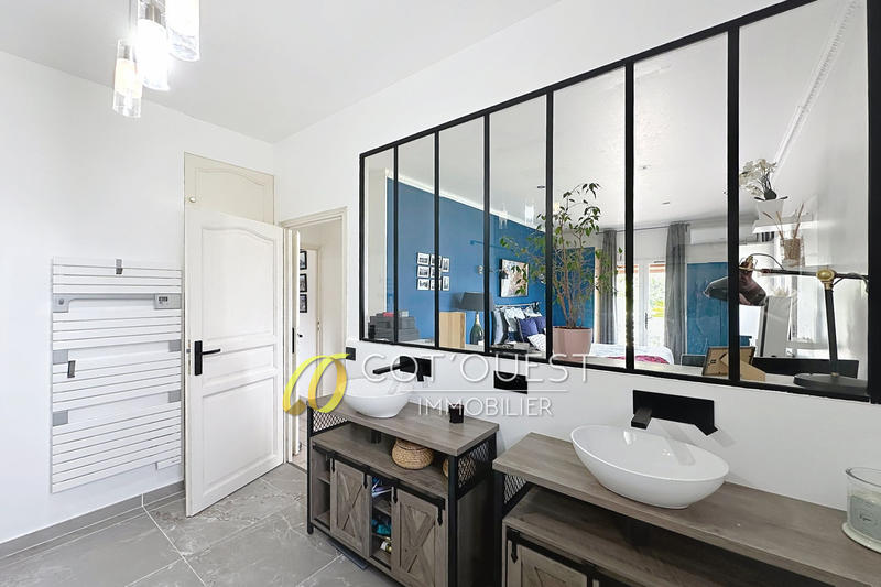 Maison - 226 m² - 6 pièces