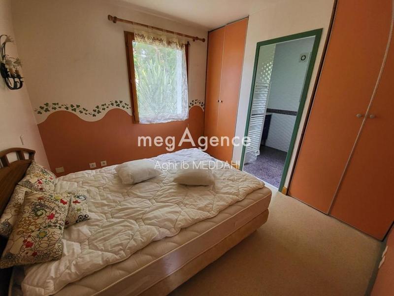 Maison - 240 m² - 5 pièces