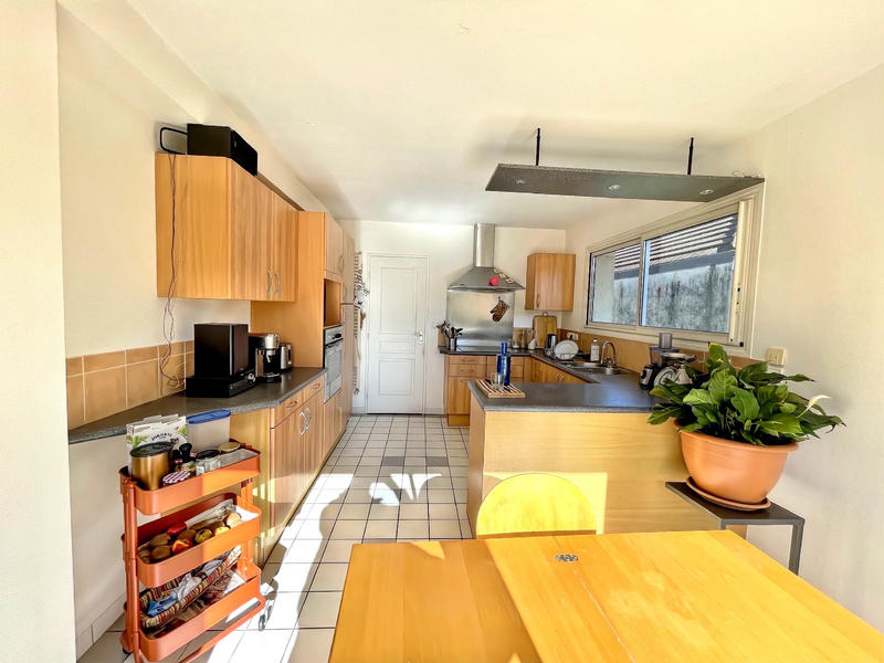 Maison - 197 m² - 8 pièces