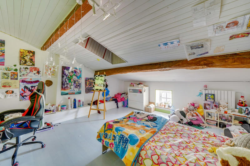 Maison - 185 m² - 6 pièces