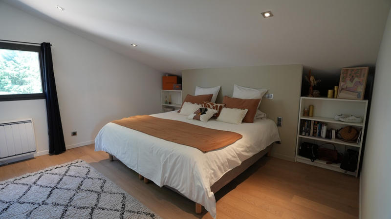 Maison - 305 m² - 10 pièces