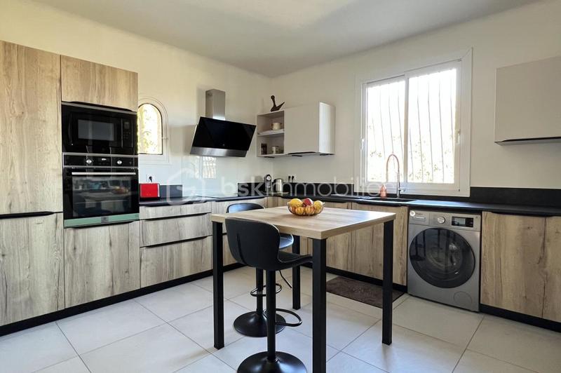 Villa - 197 m² - 7 pièces