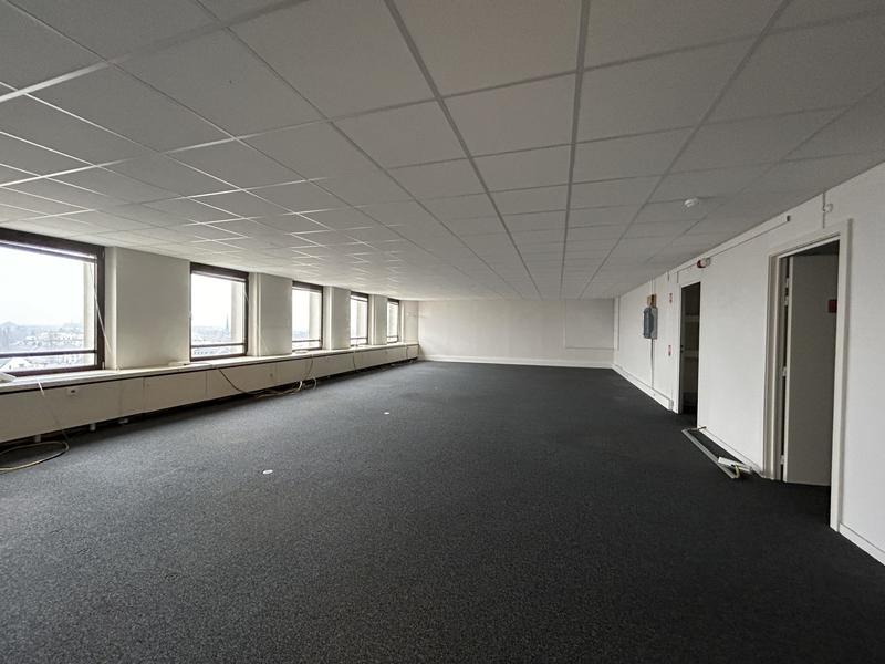 Bureau - 512 m²
