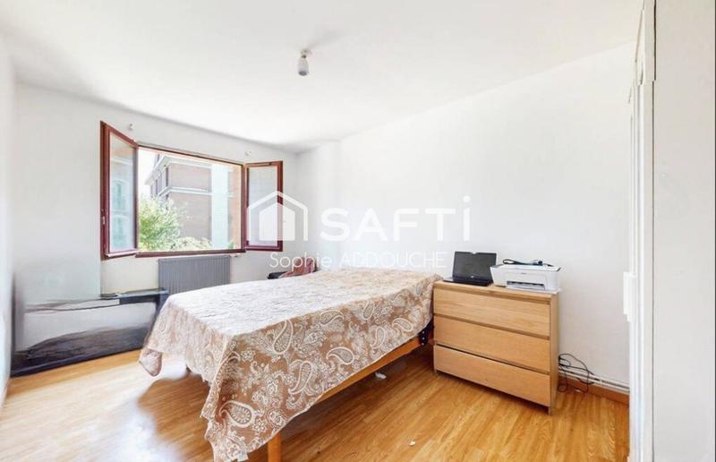 Maison - 96 m² - 5 pièces