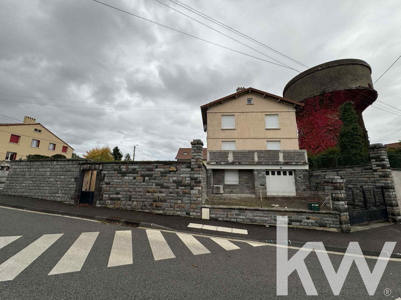 Maison - 100 m² - 4 pièces