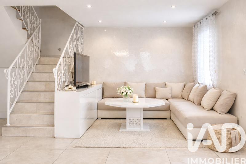 Maison - 195 m² - 7 pièces