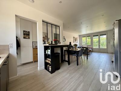 Maison - 93 m² - 4 pièces