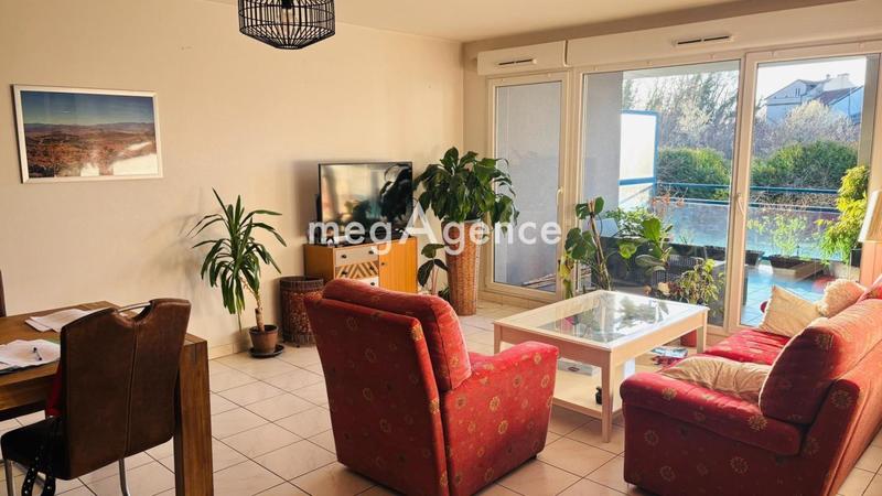 Appartement - 98 m² - 4 pièces