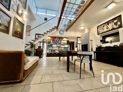 Maison de maîtres - 218 m² - 9 pièces