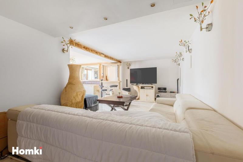 Maison - 180 m² - 6 pièces