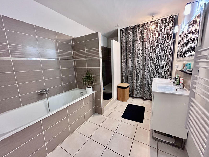 Appartement - 136 m² - 4 pièces