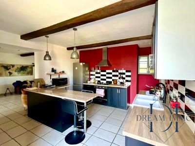 Maison - 168 m² - 4 pièces