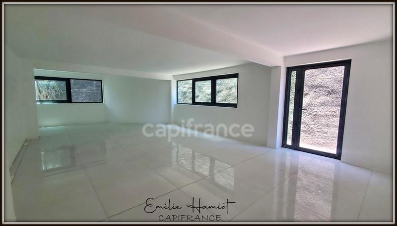 Bureau - 50 m² - 1 pièce