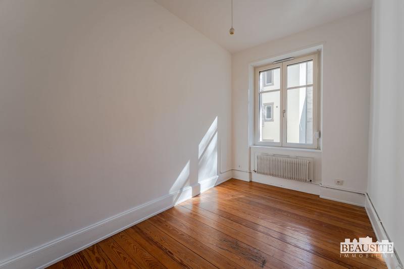 Appartement - 96 m² - 4 pièces