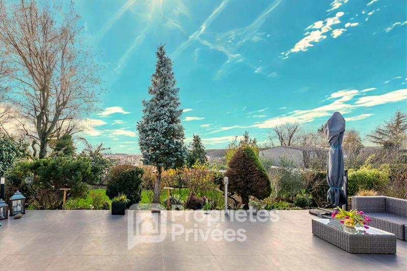 Maison - 135 m² - 6 pièces