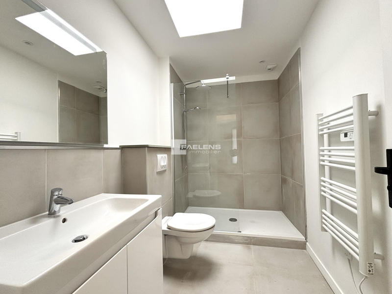 Maison - 213 m² - 5 pièces