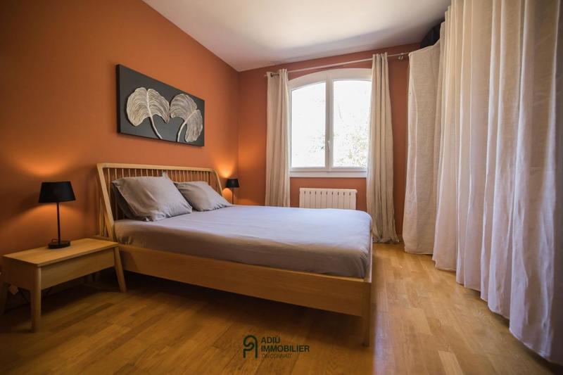 Propriété - 335 m² - 10 pièces