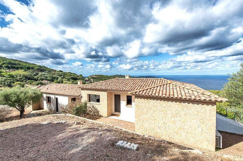 Villa - 147 m² - 6 pièces