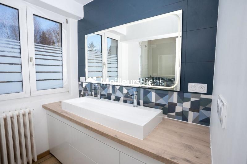 Maison - 141 m² - 6 pièces