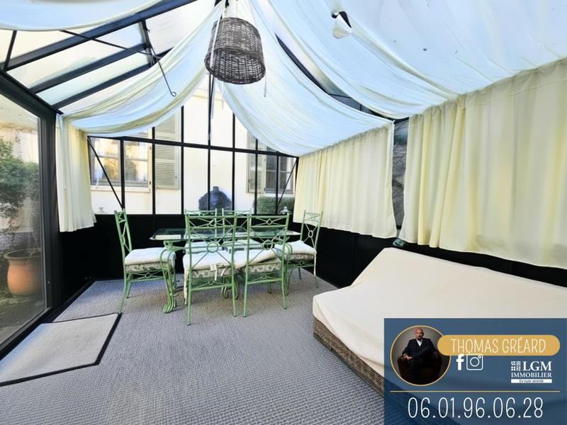 Château - 265 m² - 6 pièces