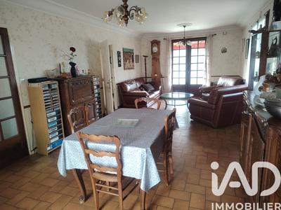 Maison - 99 m² - 4 pièces