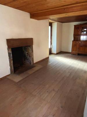 Maison de village - 100 m² - 6 pièces