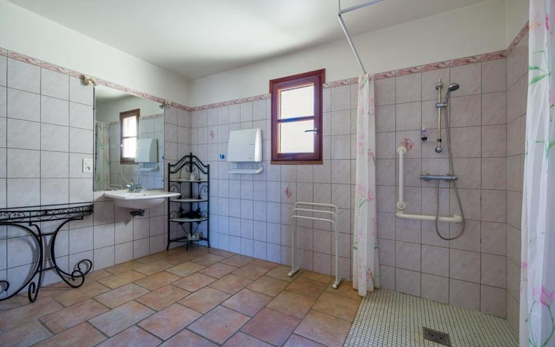 Propriété - 390 m² - 14 pièces