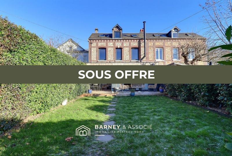 Maison - 97 m² - 5 pièces