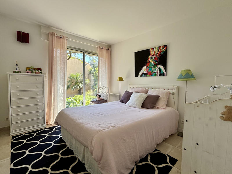 Villa - 282 m² - 8 pièces