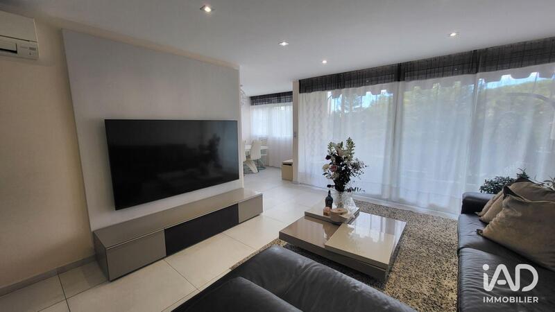 Appartement - 75 m² - 3 pièces