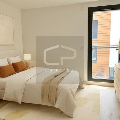 Appartement - 93 m² - 4 pièces